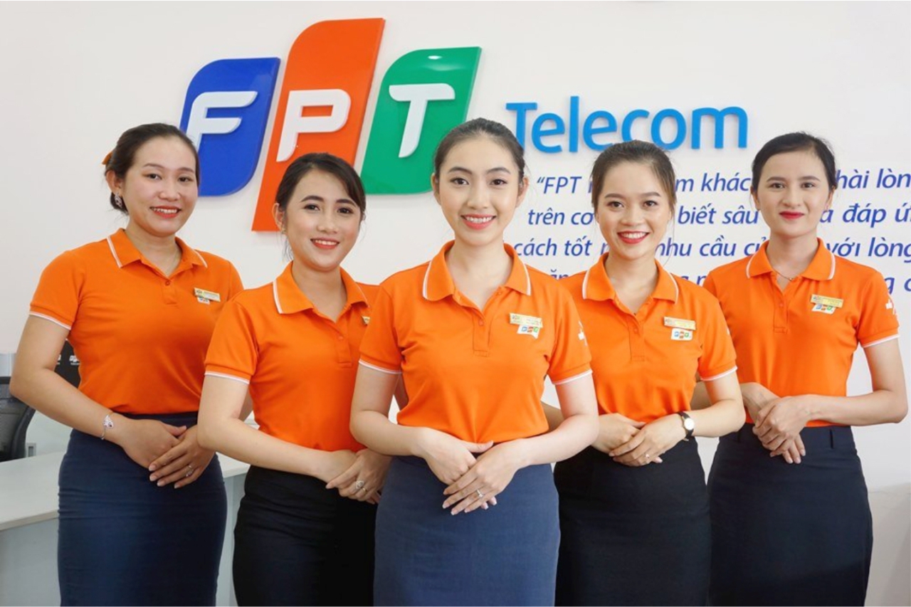 May đồng phục Dĩ An